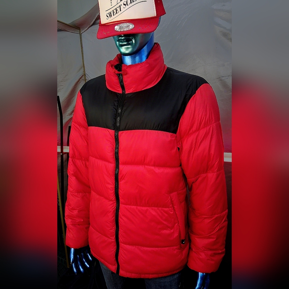 Pull&Bear Red and Black Men's Puffer Jacket